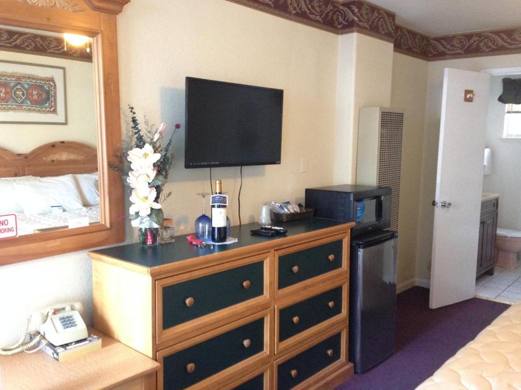 Travelers Inn And Suites South Lake Tahoe Værelse billede